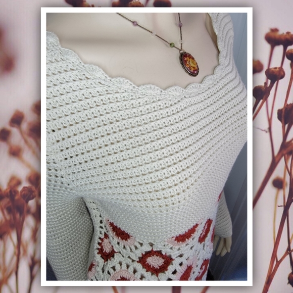Francesca's Alya moonflower crochet pattern flare sleeve ivory sweater M… - Picture 4 of 7